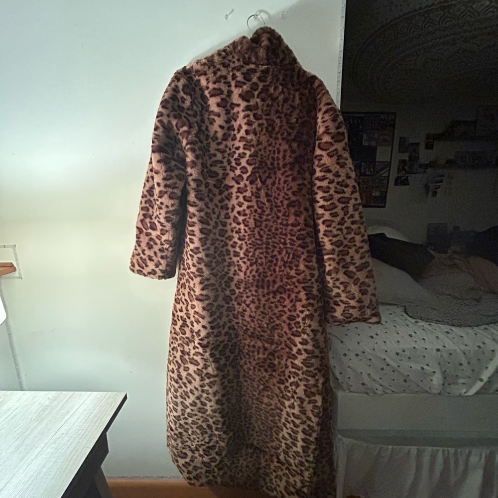 NWT pretty little thing leopard print coat! - Picture 2 of 4